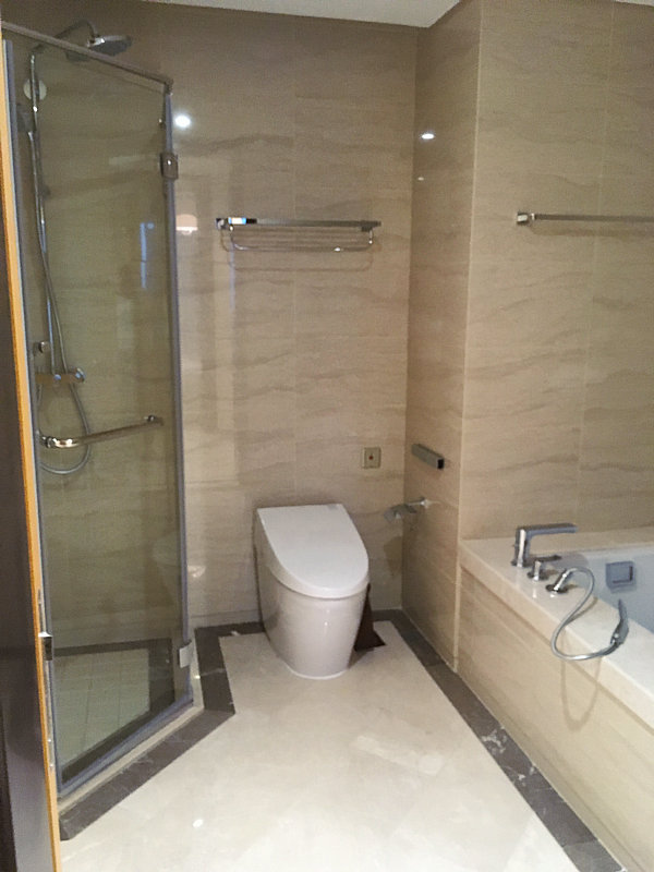 Bathrooms-Master Bathroom