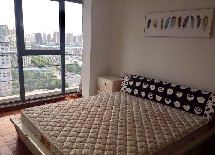 Bedrooms-Master Bedroom