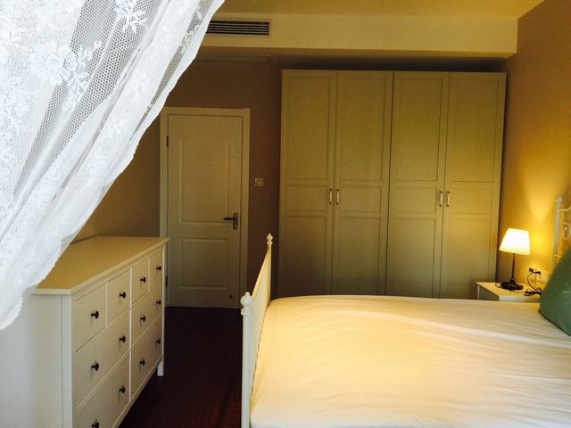 Bedrooms-Master Bedroom