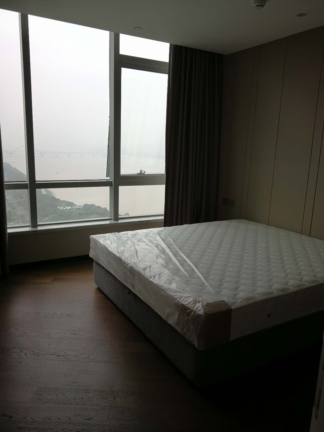 Bedrooms-Master Bedroom