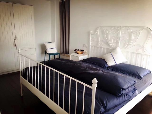 Bedrooms-Master Bedroom