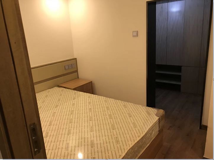 Bedrooms-Master Bedroom