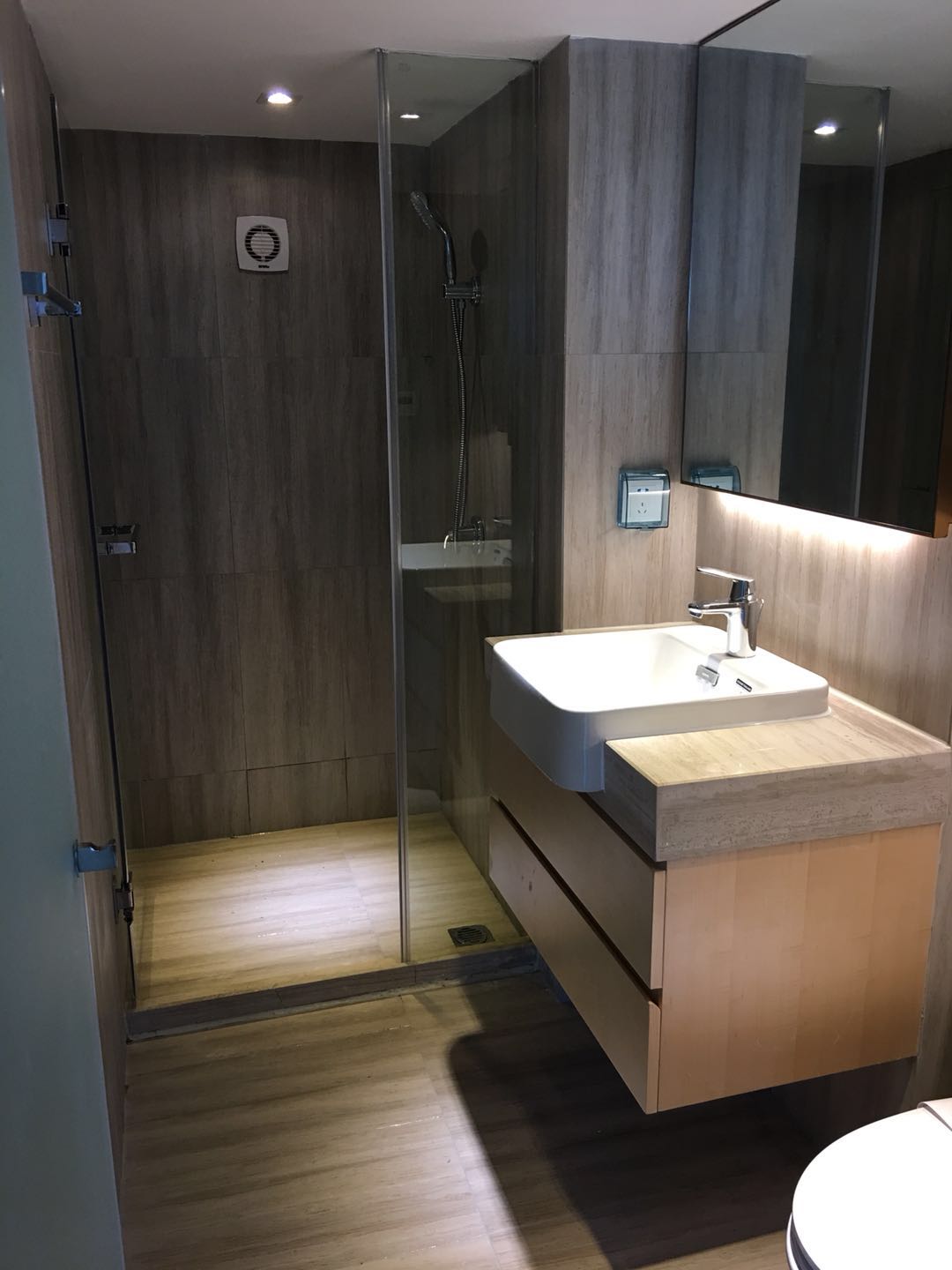 Bathrooms-Master Bathroom
