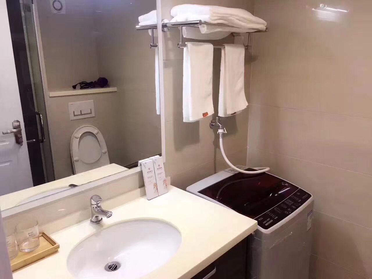 Bathrooms-Master Bathroom