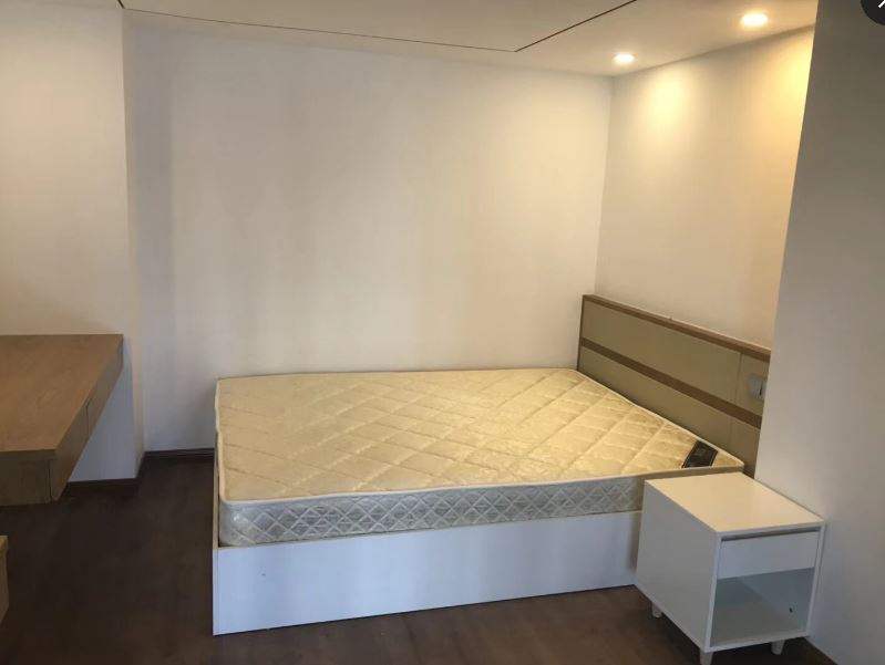 Bedrooms-Master Bedroom