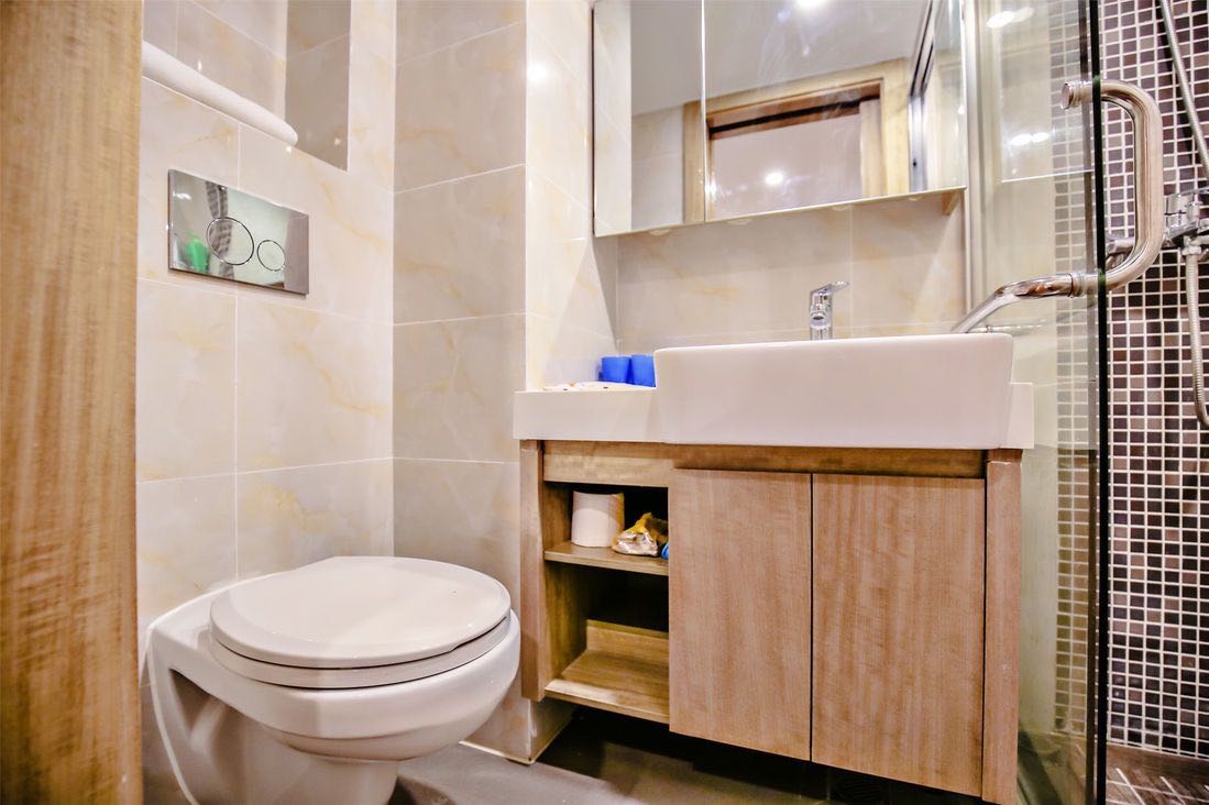 Bathrooms-Master Bathroom