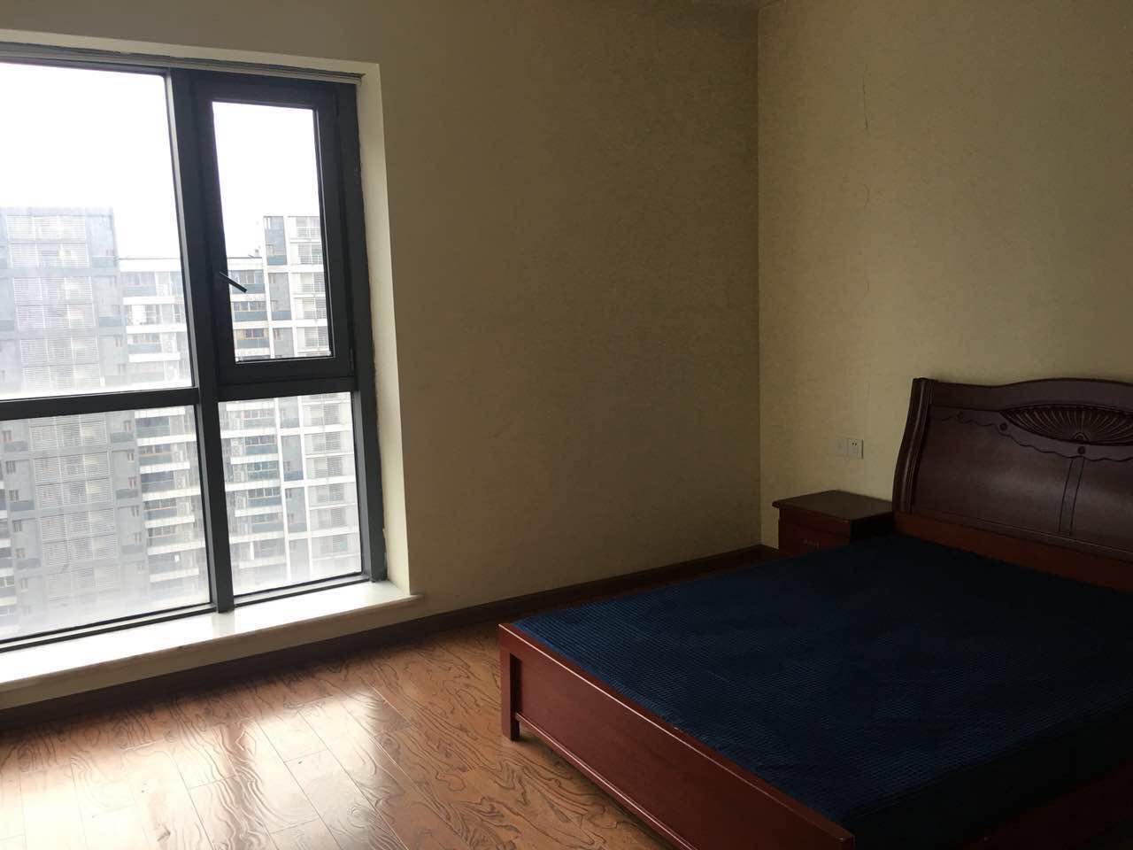 Bedrooms-Master Bedroom