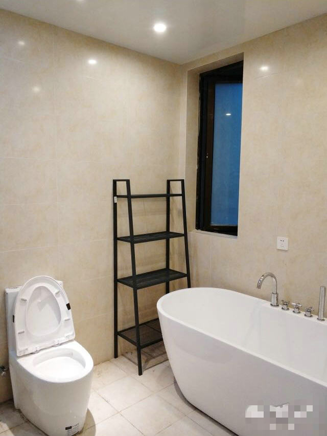 Bathrooms-Master Bathroom