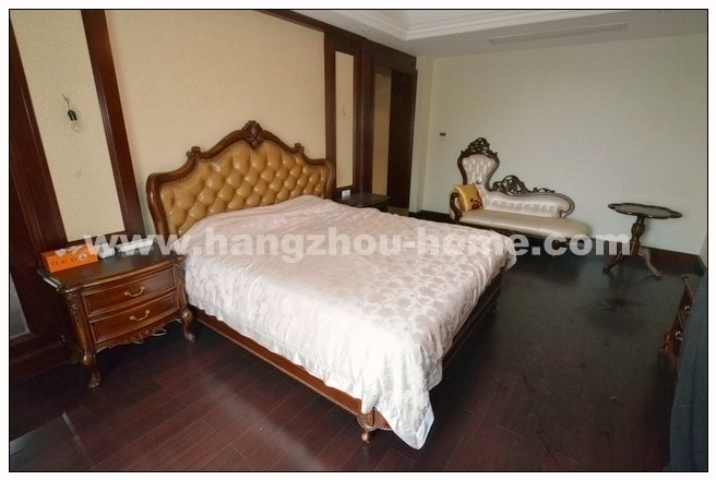 Bedrooms-Master Bedroom