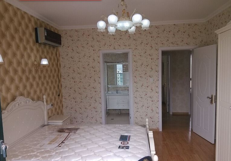Bedrooms-Master Bedroom
