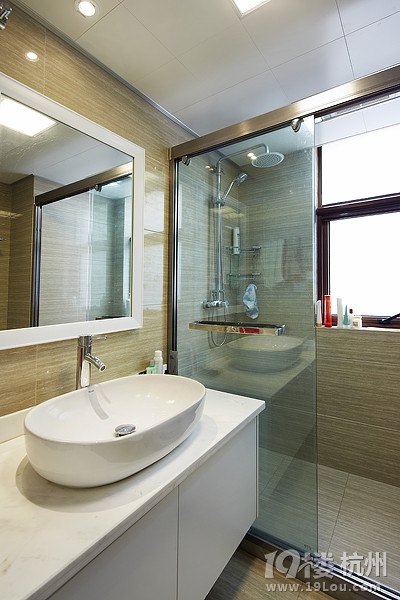Bathrooms-Master Bathroom