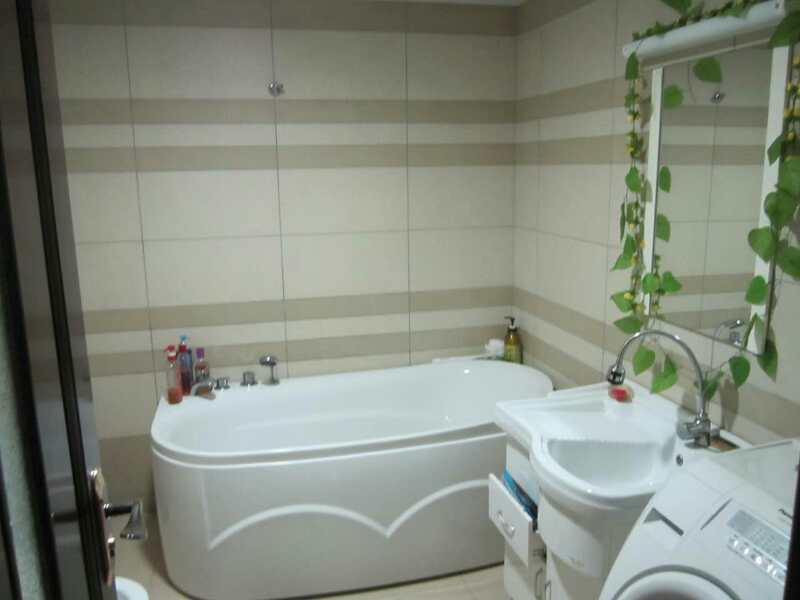 Bathrooms-Master Bathroom