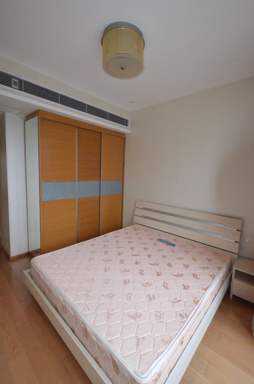 Bedrooms-Master Bedroom