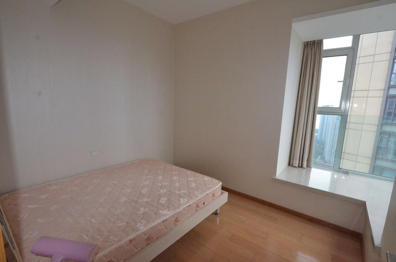 Bedrooms-2nd Bedroom
