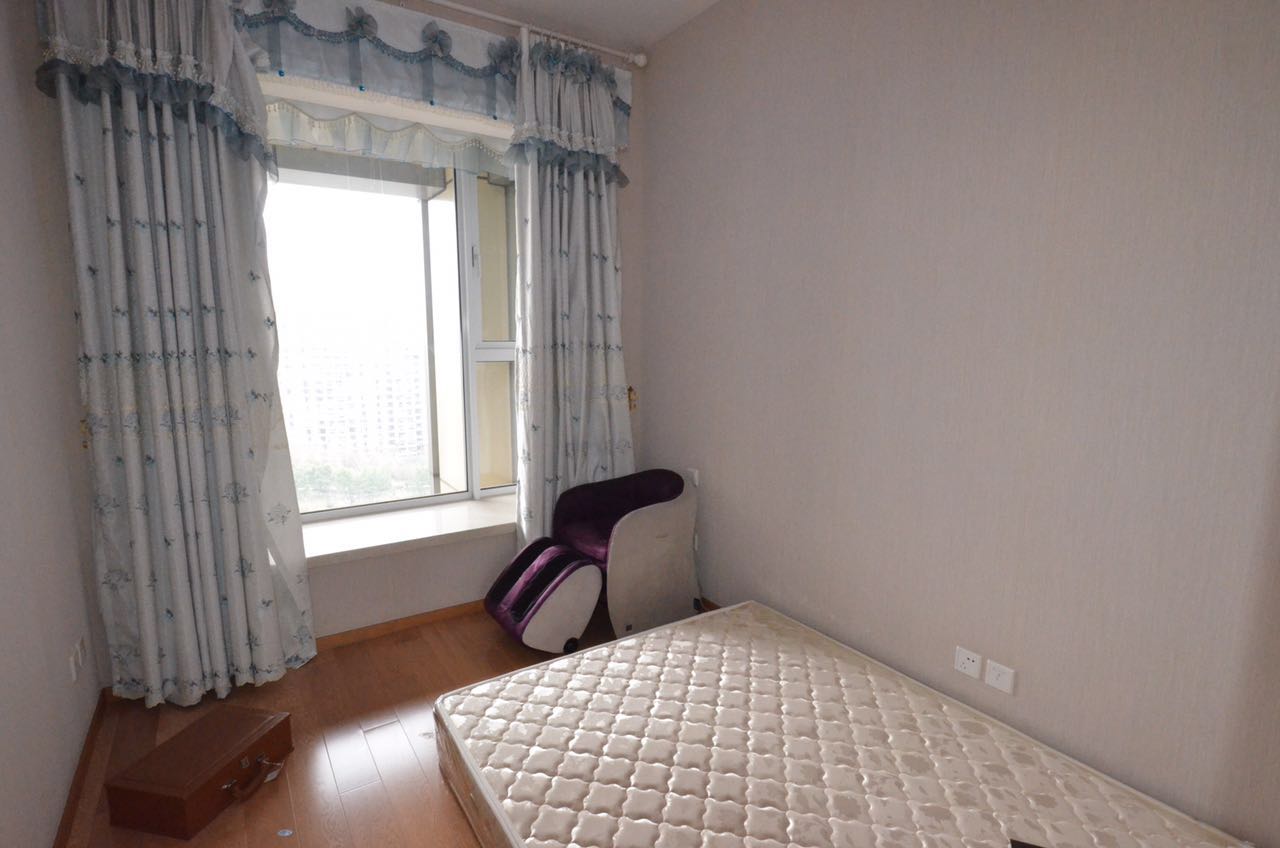 Bedrooms-2nd Bedroom