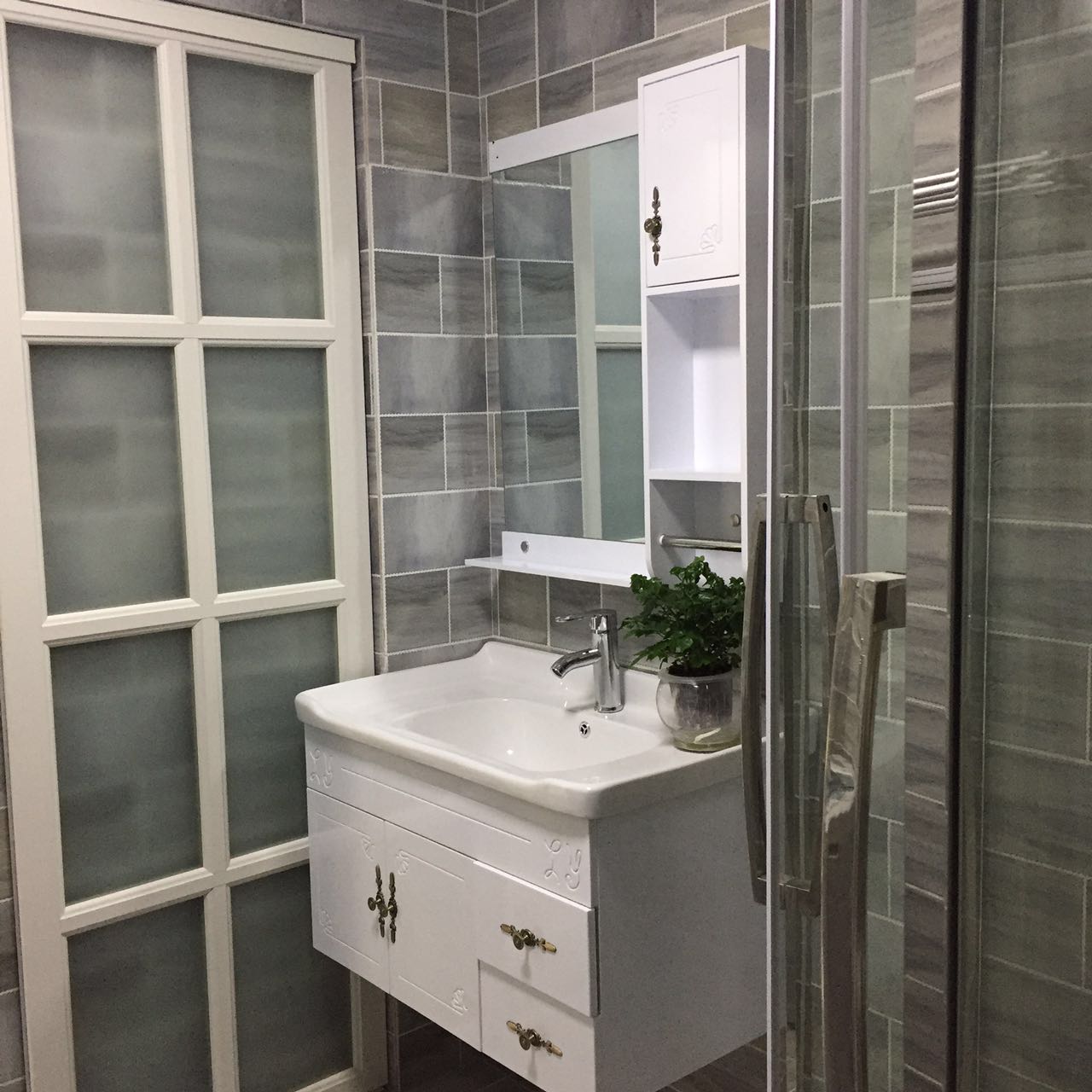 Bathrooms-Master Bathroom