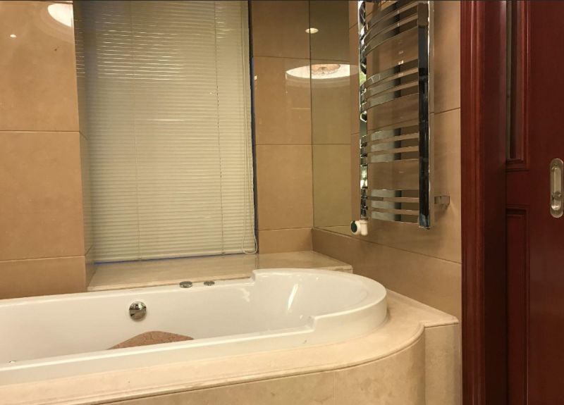 Bathrooms-Master Bathroom