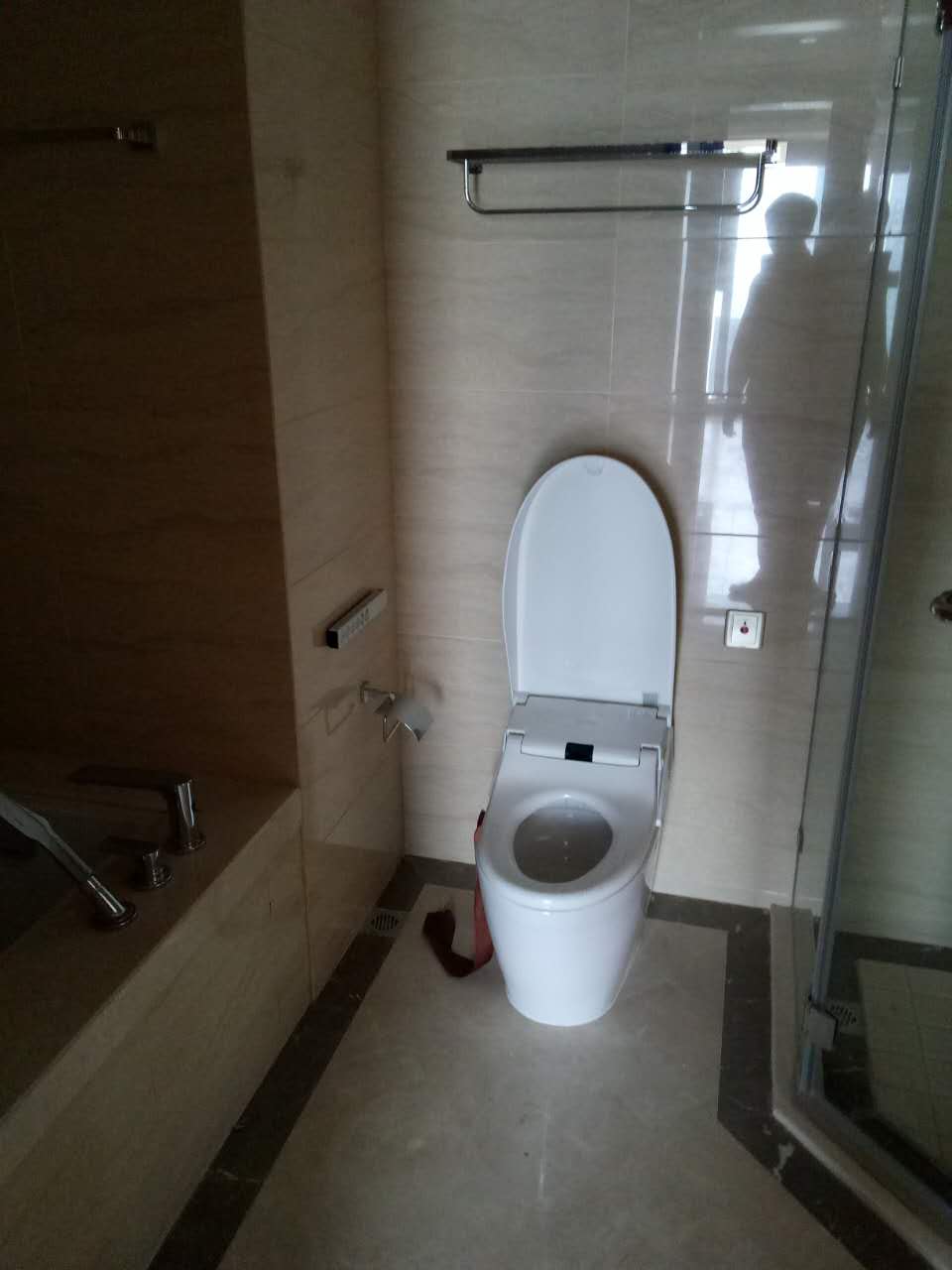 Bathrooms-Master Bathroom