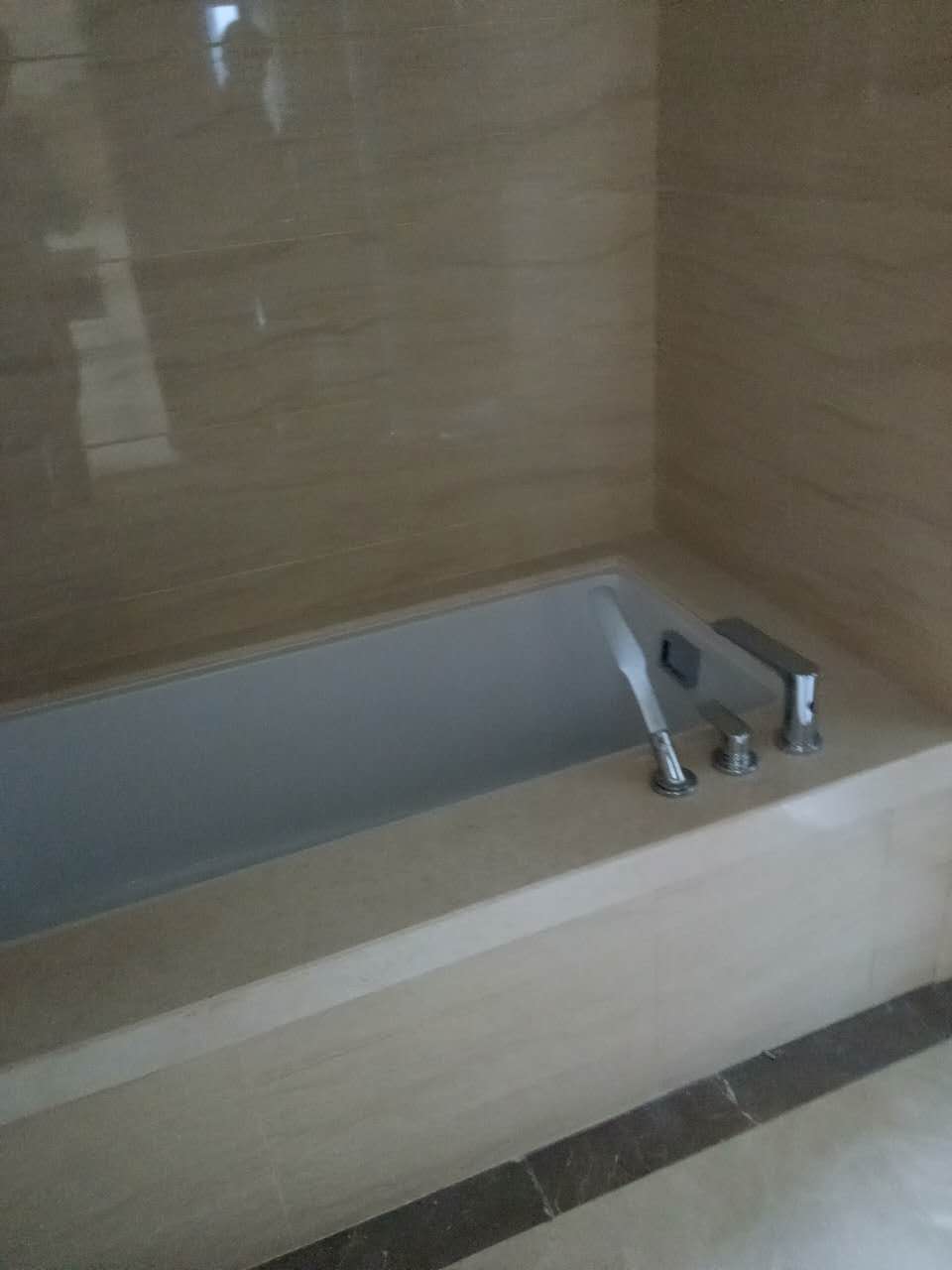 Bathrooms-Master Bathroom