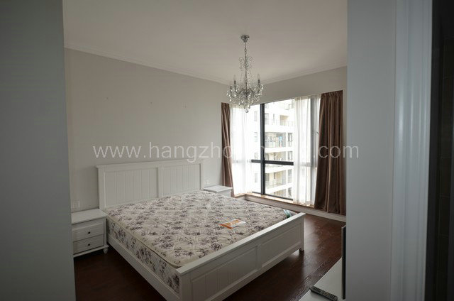Bedrooms-Master Bedroom