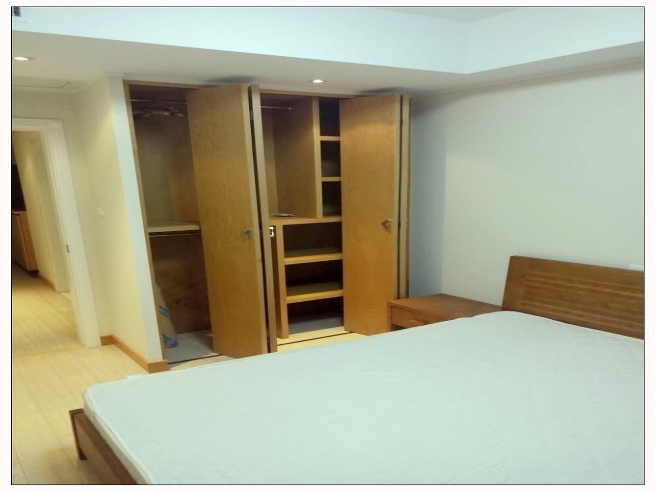 Bedrooms-Master Bedroom
