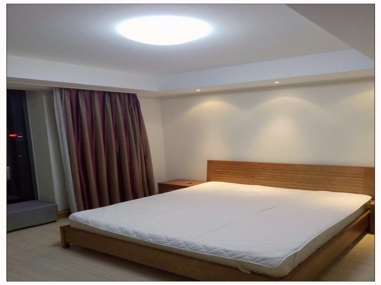 Bedrooms-Master Bedroom