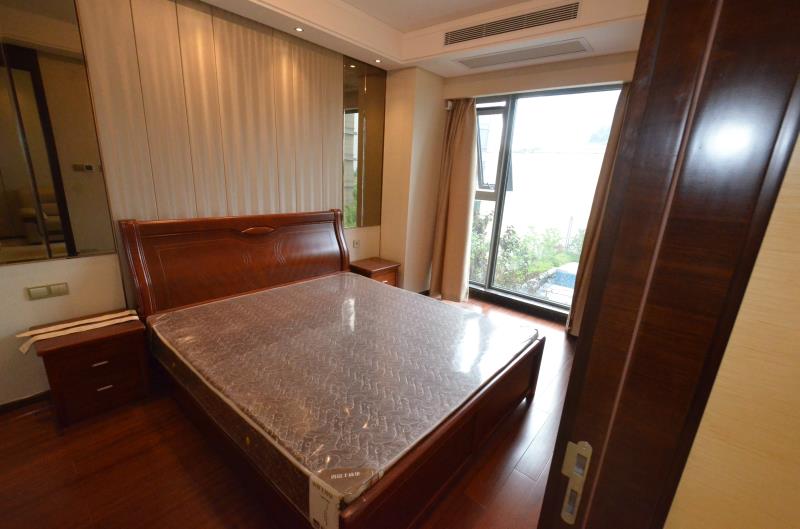 Bedrooms-Master Bedroom