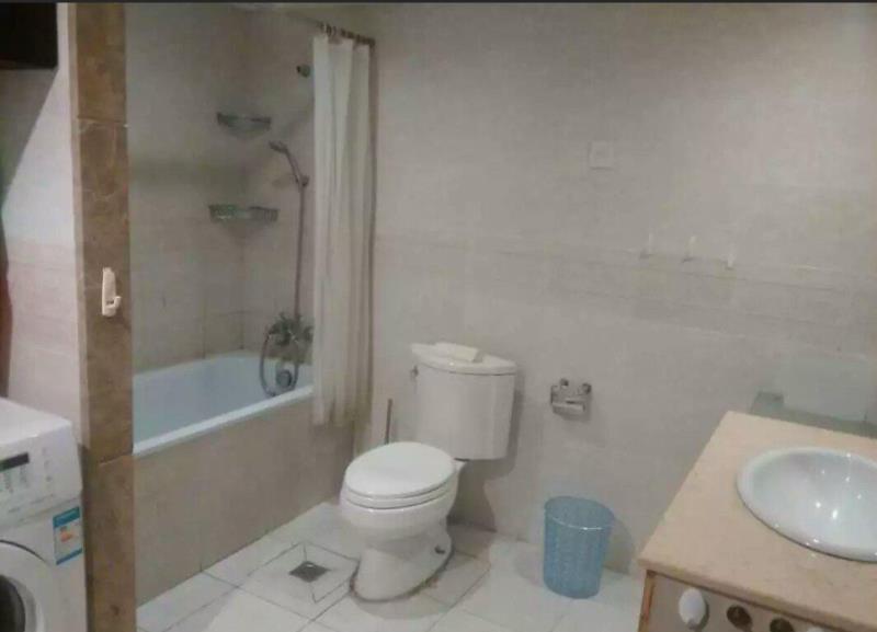 Bathrooms-Master Bathroom
