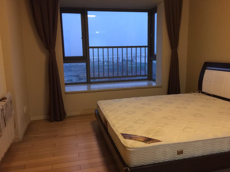 Bedrooms-Master Bedroom