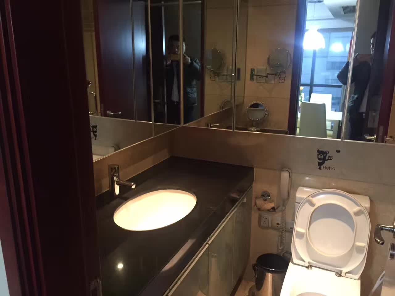 Bathrooms-Master Bathroom