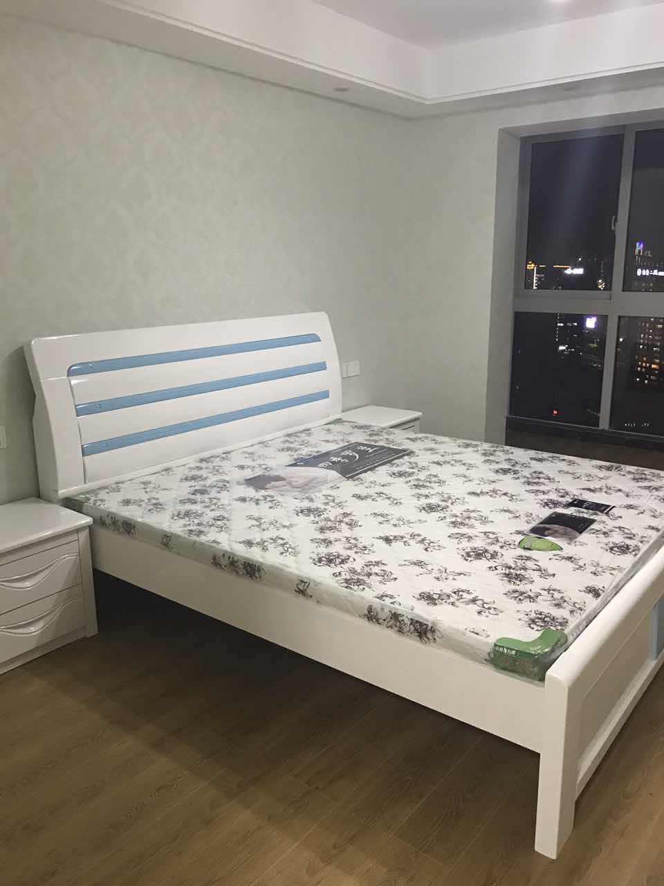 Bedrooms-Master Bedroom