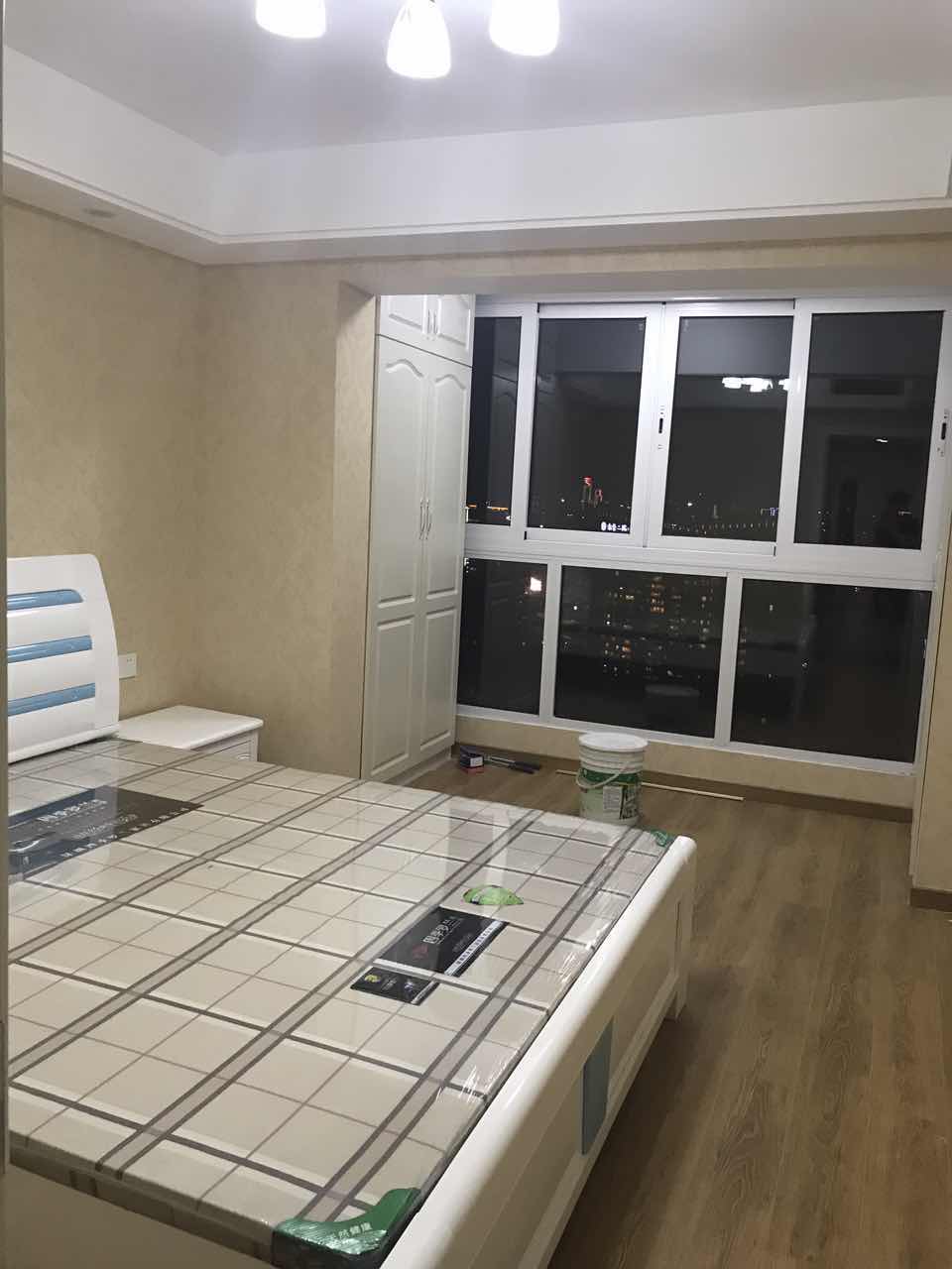 Bedrooms-Master Bedroom
