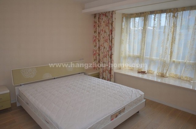 Bedrooms-Master Bedroom