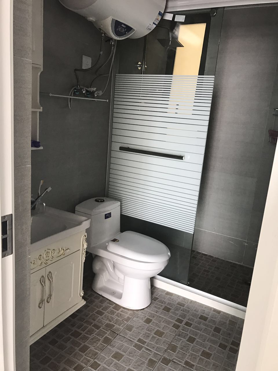 Bathrooms-Master Bathroom