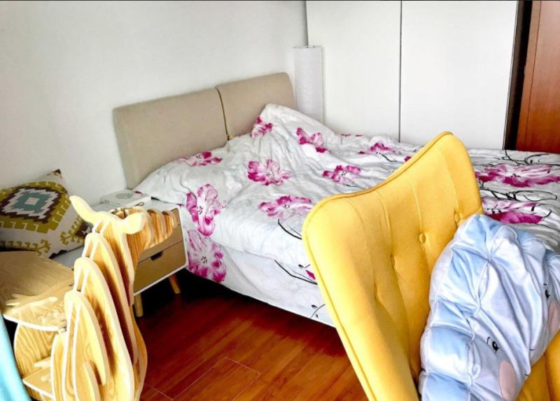 Bedrooms-Master Bedroom
