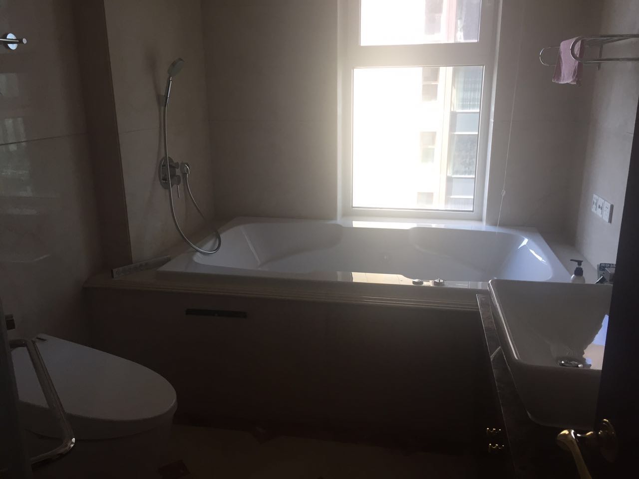 Bathrooms-Master Bathroom