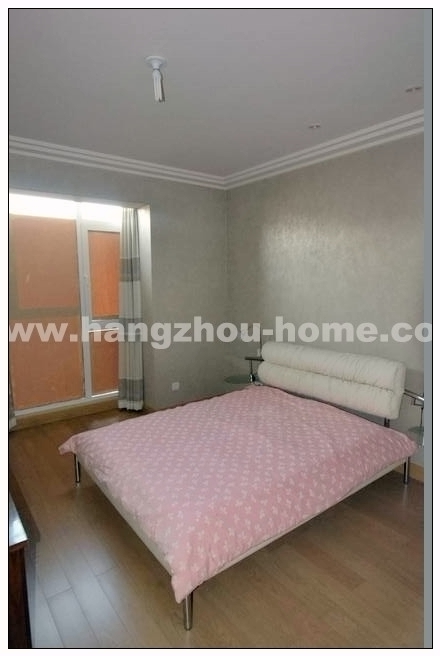 Bedrooms-Master Bedroom