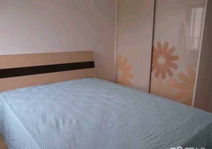 Bedrooms-Master Bedroom