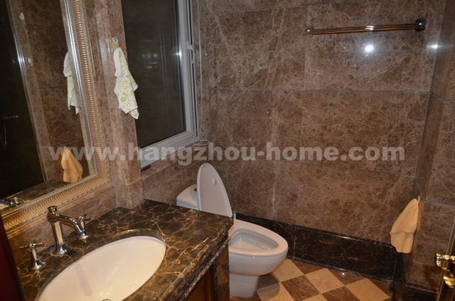 Bathrooms-Master Bathroom