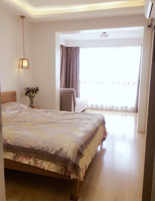 Bedrooms-Master Bedroom