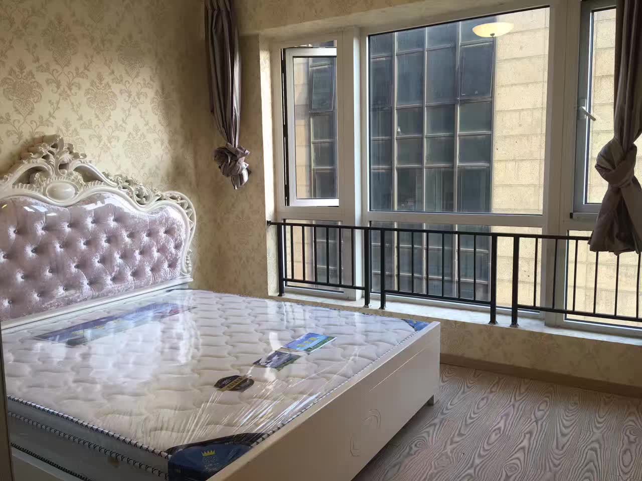 Bedrooms-Master Bedroom