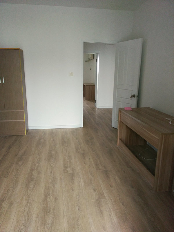 Bedrooms-Master Bedroom