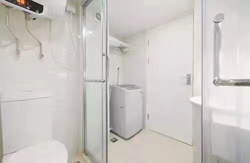 Bathrooms-Master Bathroom