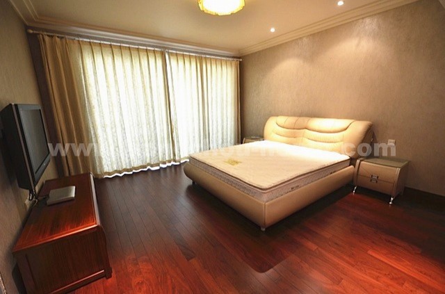 Bedrooms-Master Bedroom