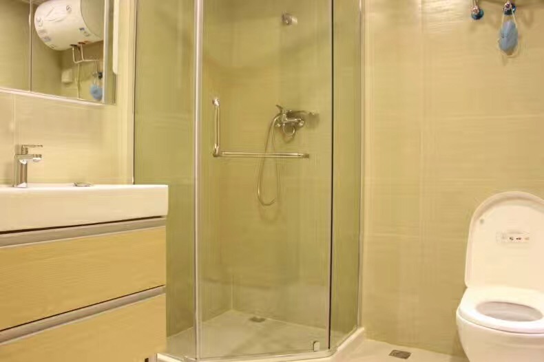 Bathrooms-Master Bathroom