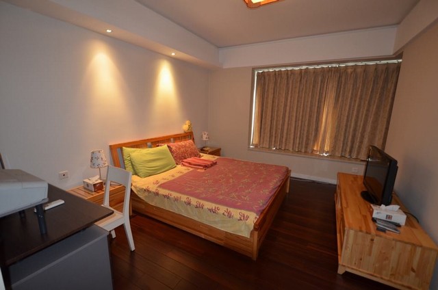 Bedrooms-Master Bedroom