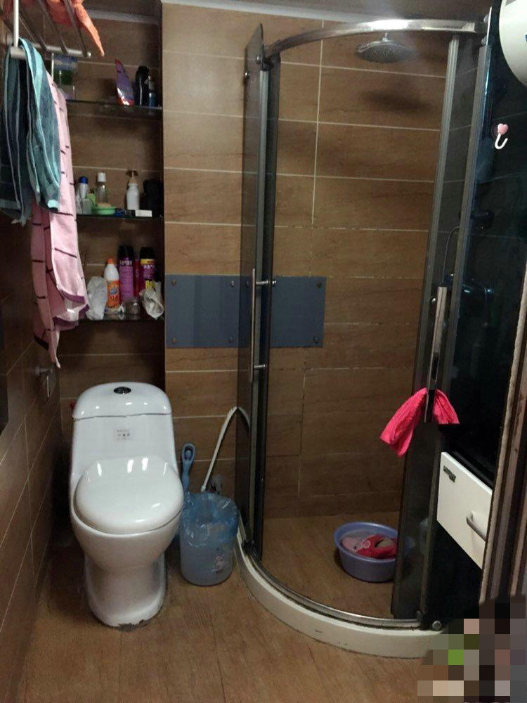 Bathrooms-Master Bathroom
