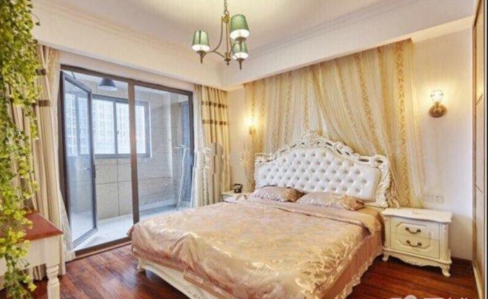 Bedrooms-Master Bedroom