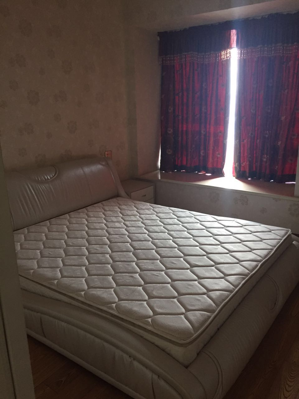 Bedrooms-Master Bedroom