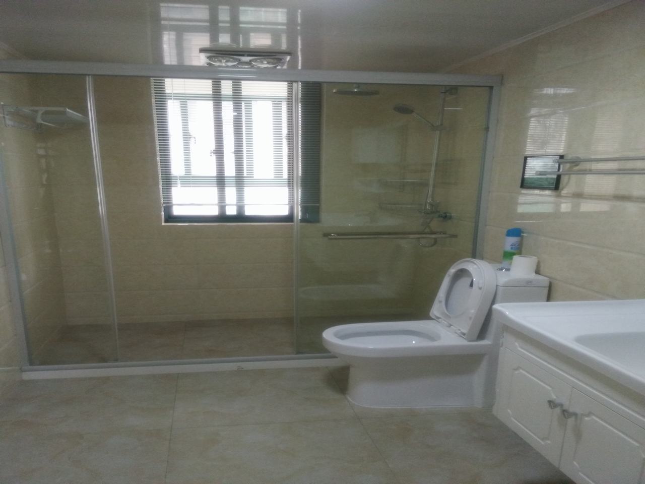 Bathrooms-Master Bathroom